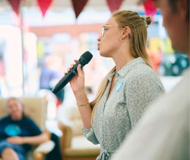 Unge inspirerer andre unge til at engagere sig i klimakampagen. Foto: Lasse Skov