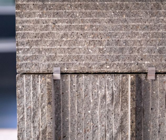 Recraft forvandler byggeaffald til holdbare fliser og facadebeklædning med et lavt CO₂-aftryk